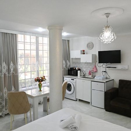 Jerusalem Hotel Кутаиси Екстериор снимка