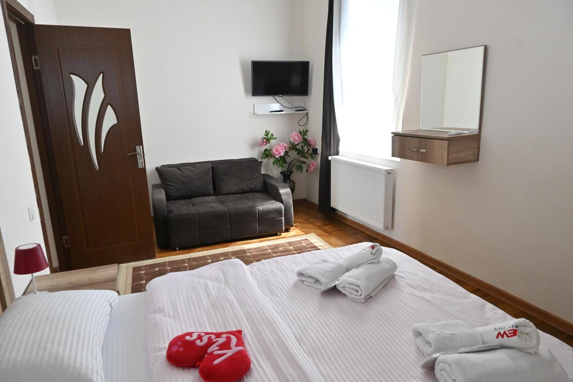 Jerusalem Hotel Кутаиси Екстериор снимка